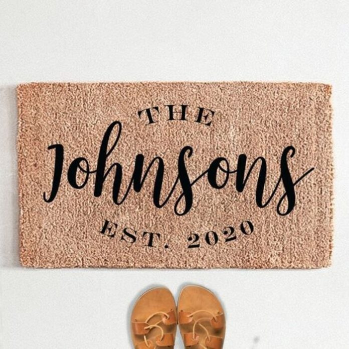 Top 42 Unique Wedding Gift Ideas For Older Couples in 2024