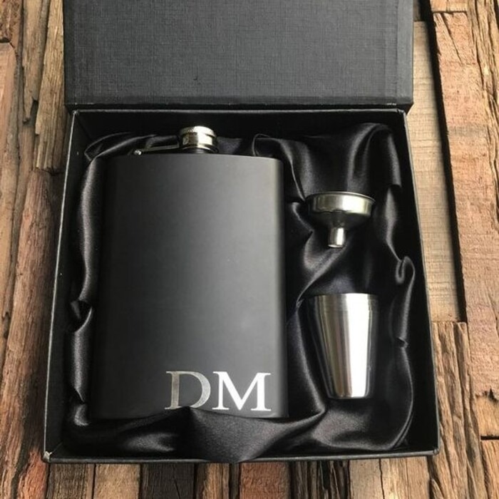 Top 30 Best Impressive Gifts For Readers At Wedding Ceremony 50 Engraved Flask – Wedding Reader Gifts