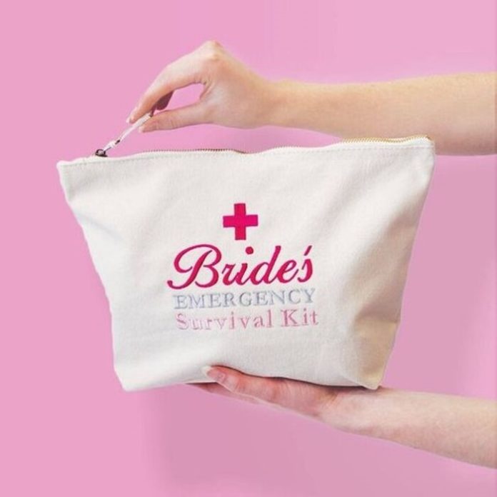 32+ Epic Last Minute Bridal Shower Gifts She'll Totally Love