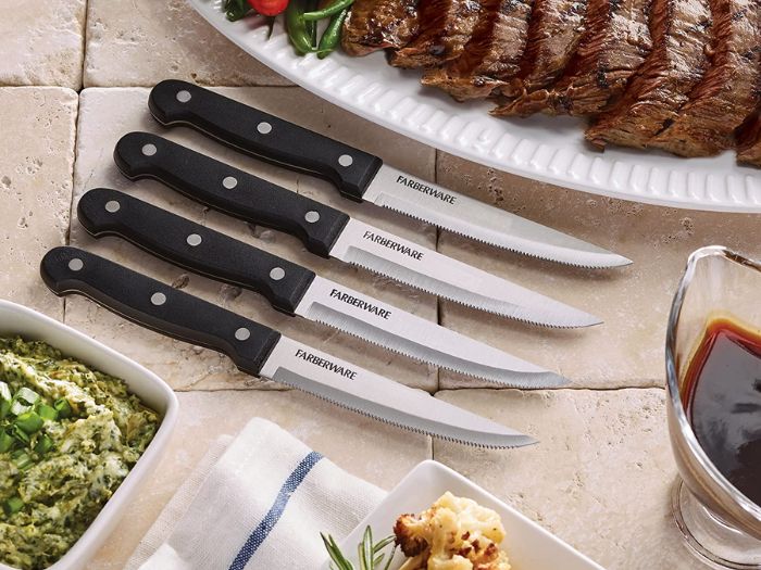 Steak knives (8 to 12)