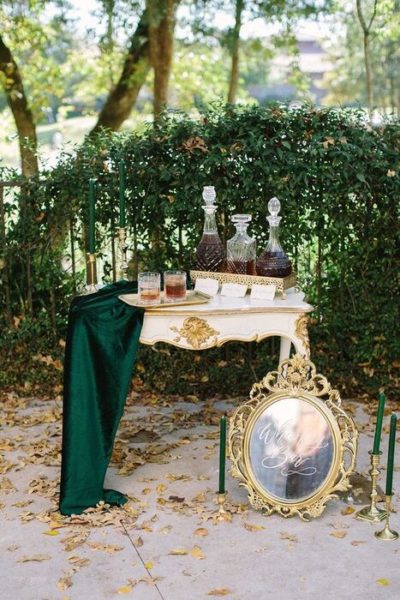 Best Emerald Green Wedding Decor Ideas For Your Special Day