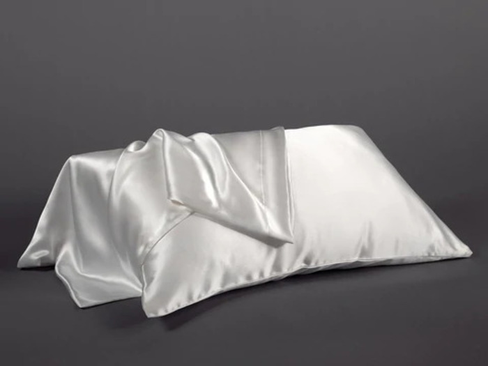 Silk Pillowcases For Luxury Engagement Presents