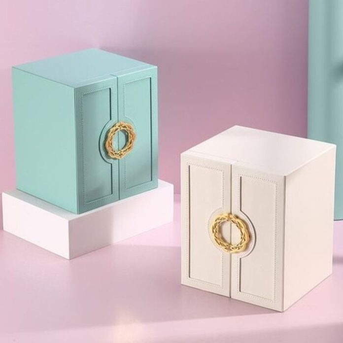 48 Stunning Wedding Gifts For Parents That They ll Cherish