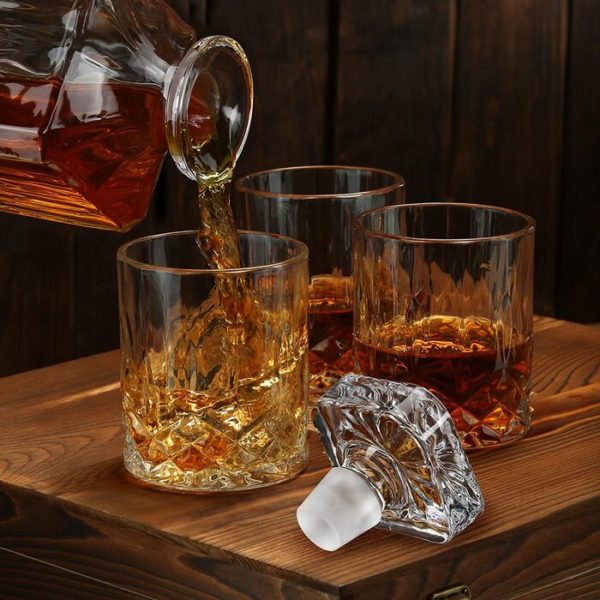 41 Funny & Creative Wedding Gifts For Boss To Impress Them