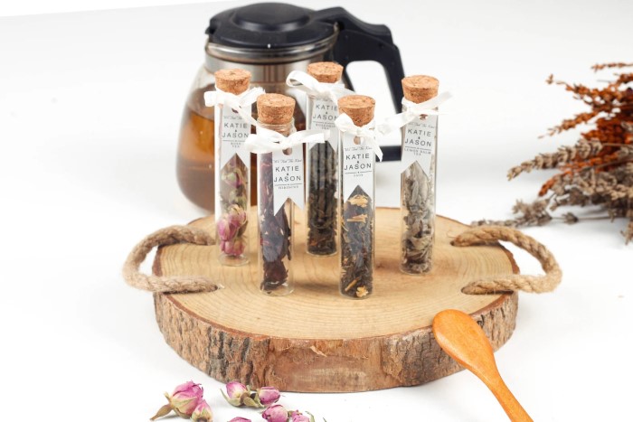 Leaf Tea Sampler: useful wedding favors for summer