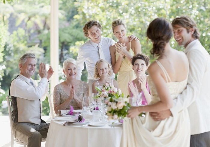 Wedding Etiquette Guide: Manners and Customs for the Big Day 6 Wedding Etiquette with Offer Congratulations