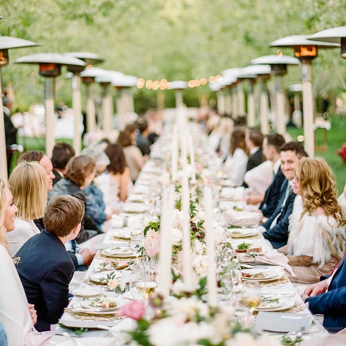 Wedding Etiquette Guide: Manners and Customs for the Big Day 9 Be Considerate During The Reception