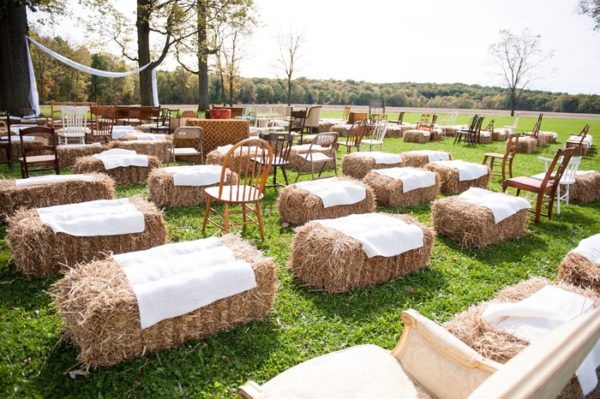 30 Creative & Fantastic Outdoor Wedding Ideas On A Budget
