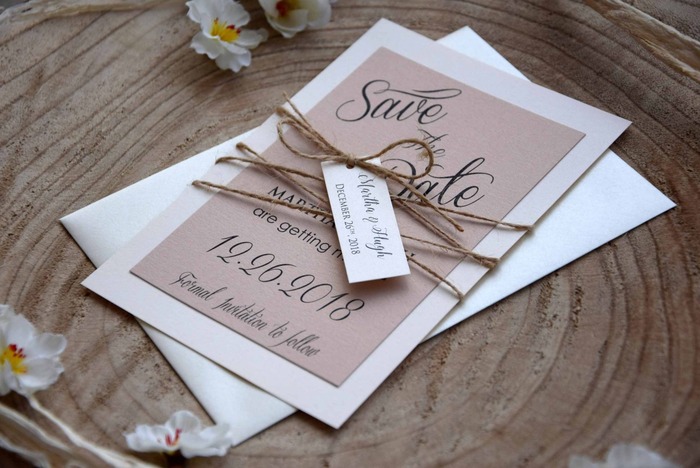 Etiquette for save-the-date cards: Including the wedding date 